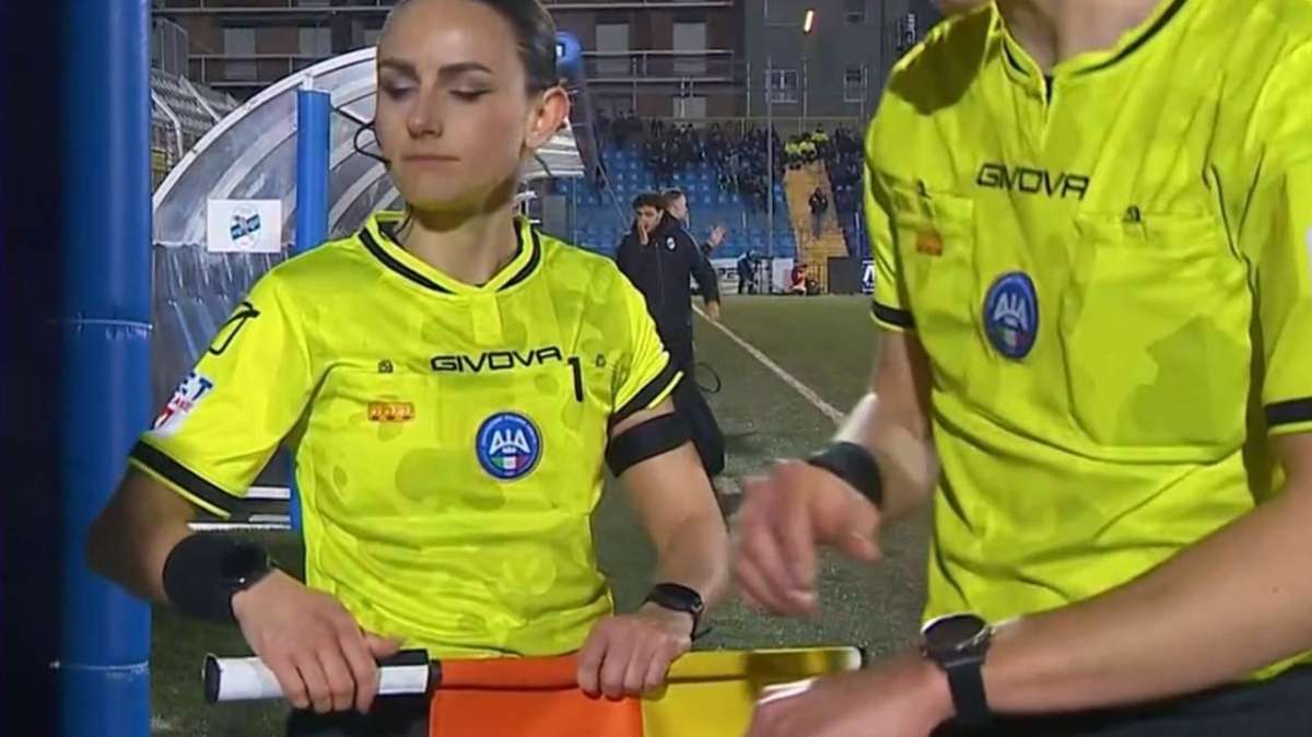 Gioco fermo a Lecco, problema fisico per il guardalinee Tempestilli: la ricostruzione