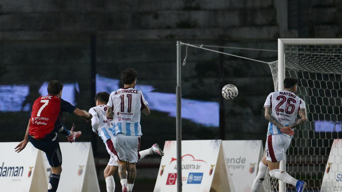 Due volte Butic, la Casertana ribalta il Monopoli in soli 7'