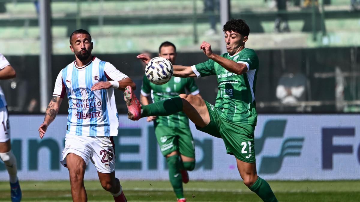 Salernitana-Monopoli, Scipioni la sblocca con un gol da centrocampo