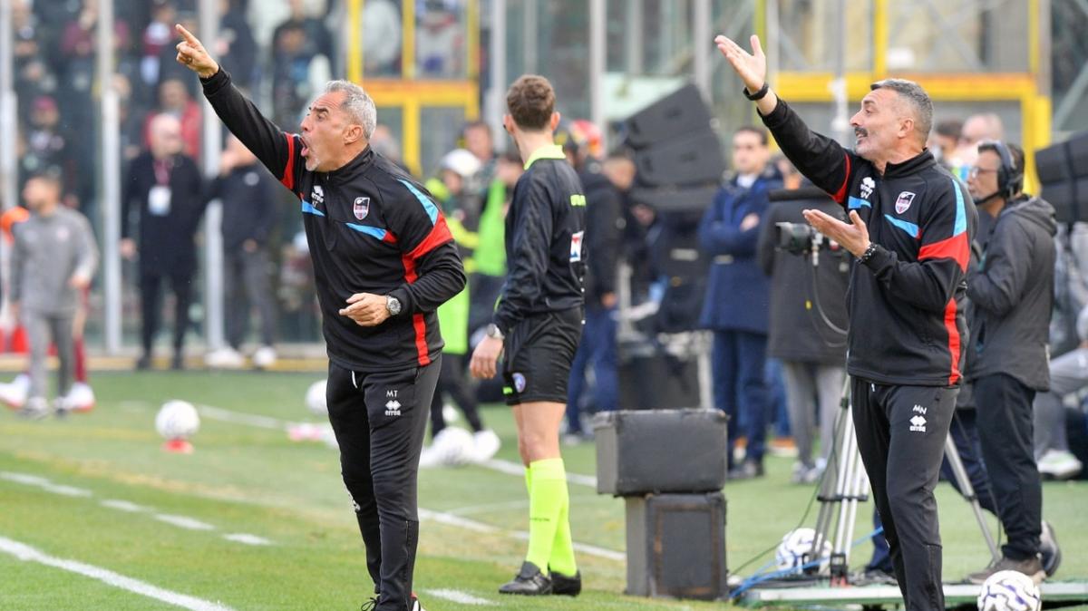 Era nell'aria, adesso è ufficiale: Domenico Toscano non è più l'allenatore del Catania