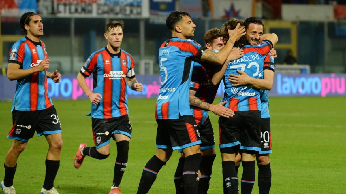 Catania, Casasola e Donnarumma post vittoria con l'Altamura: "Toscano è il nostro leader, siamo con l'allenatore"