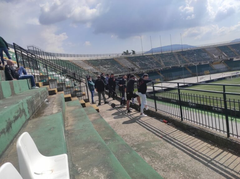 avellino tifosi allenamento porte aperte