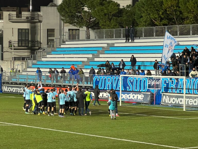 Virtus Francavilla tifosi Lega Pro