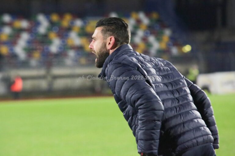 Novara e l’amicizia con Bruno Fernandes. Buzzegoli, dal campo alla panchina: “La A con il Benevento fu incredibile. San Donato? Merita la C” Buzzegoli