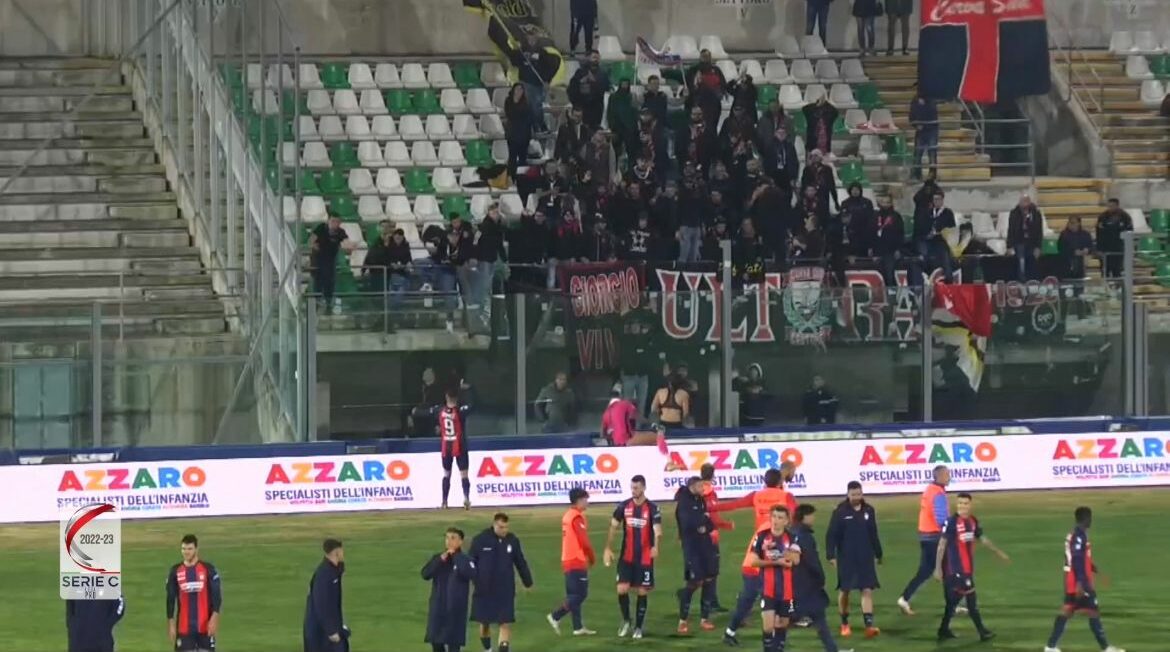 Crotone Monopoli Highlights