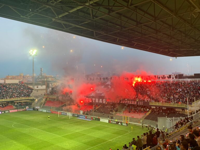 Curva tifosi Foggia