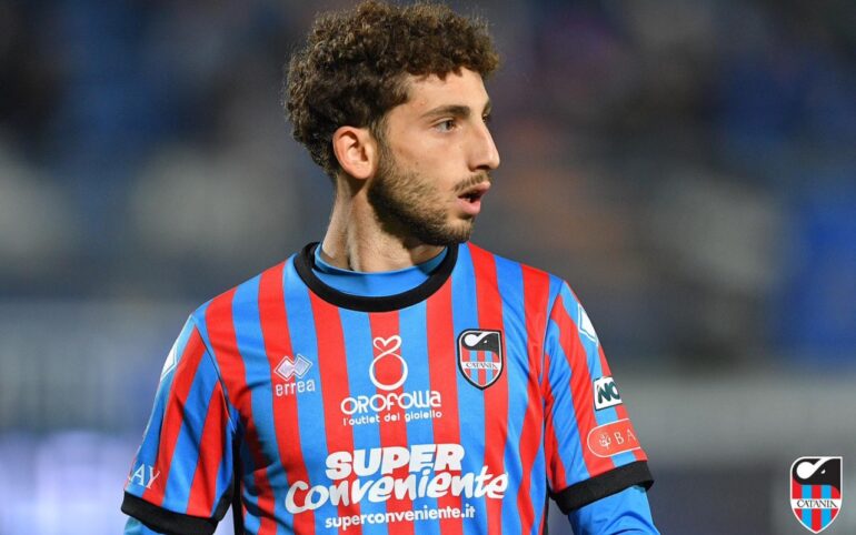 Chiarella con la maglia del Catania