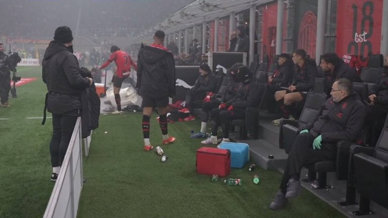 Panchina Milan durante il derby