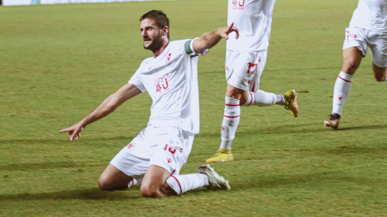 Esultanza di Bianchi al gol con la maglia del Padova