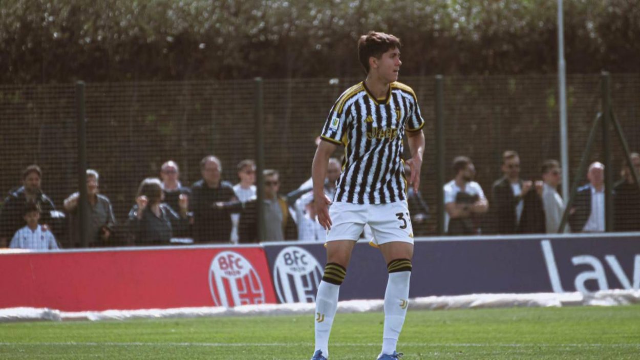 Javier Gil Poche con la maglia della Juventus