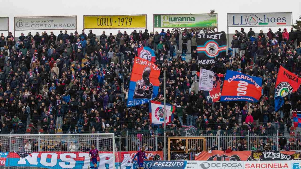 Tifosi del Casarano (Credit_ Casarano Calcio) _ www.lacasadic.com