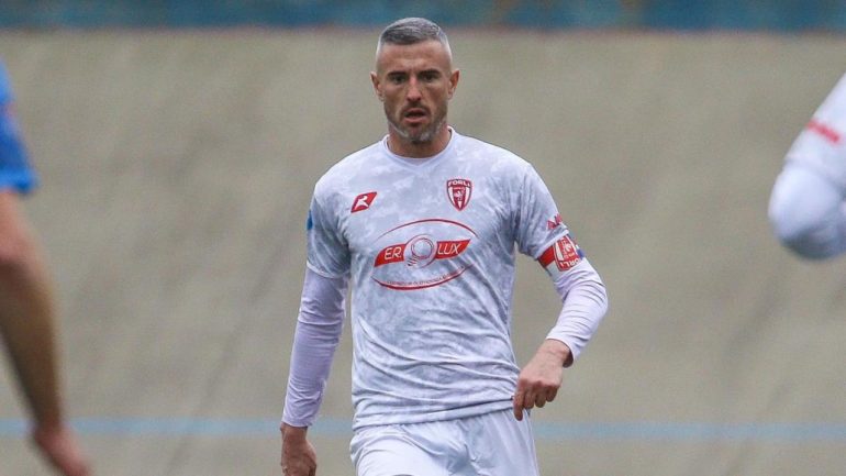 Mirko Drudi con la maglia del Forlì (credit: fb Forl' F.C.) - www.lacasadic.com