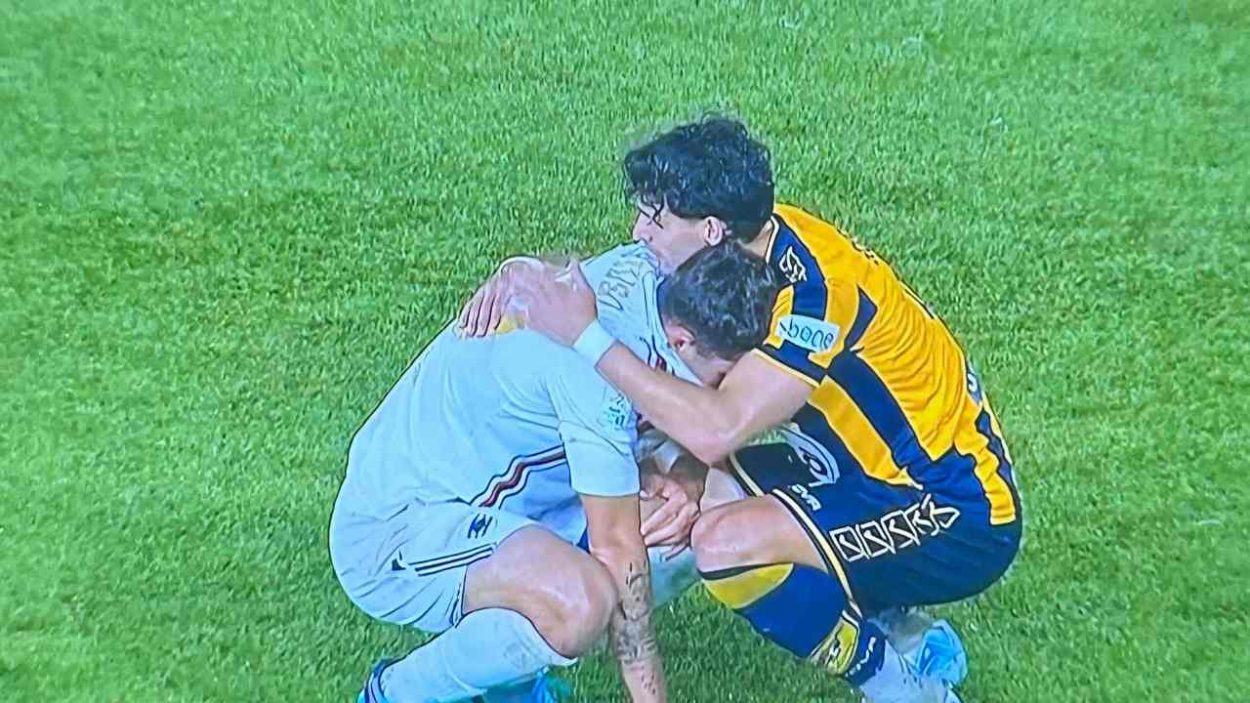 Giocatore della Sampdoria in lacrime al termine della partita
