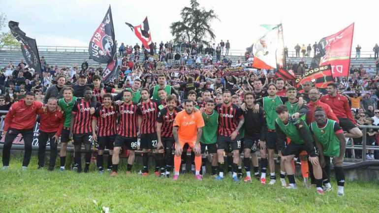 La squadra della Lucchese / Credit: Maurizio Silva-Gazzetta Lucchese