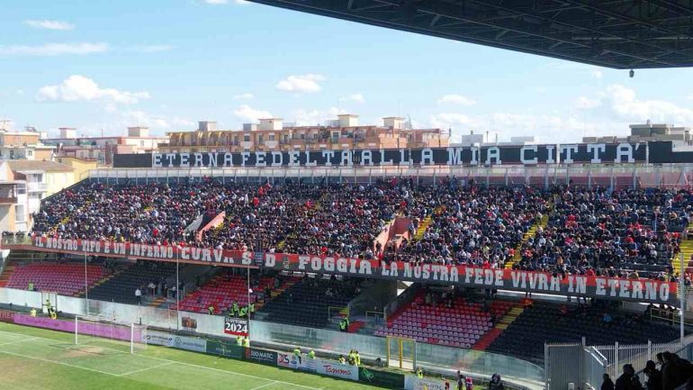 Foggia-Messina, la curva dello Zaccheria
