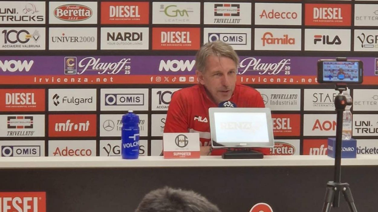 Stefano Vecchi, allenatore del Vicenza / www.lacasadic.com