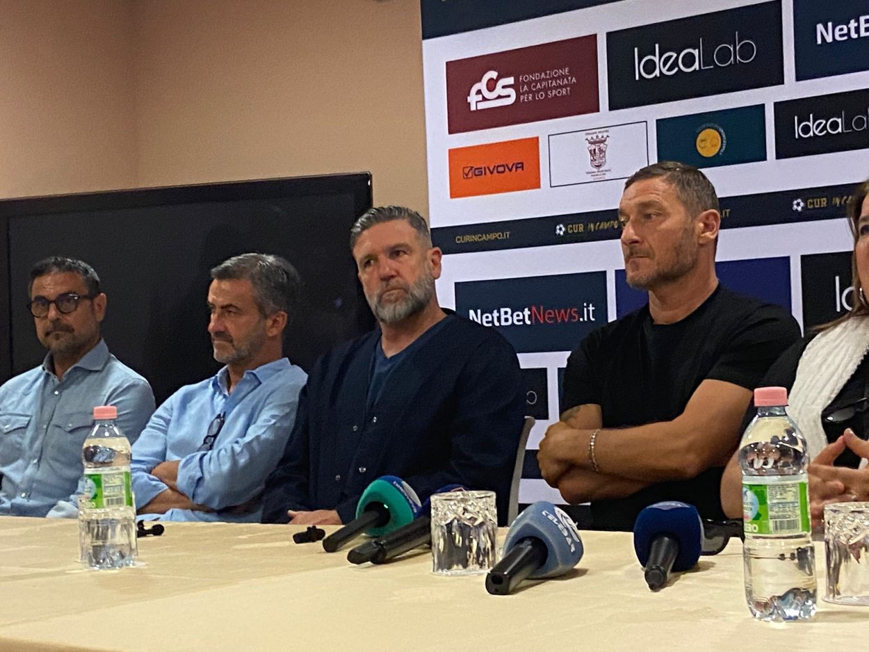 Totti allo Zaccheria in occasione del Cur