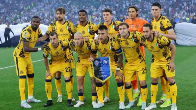 Giocatori dell'Inter prima della partita