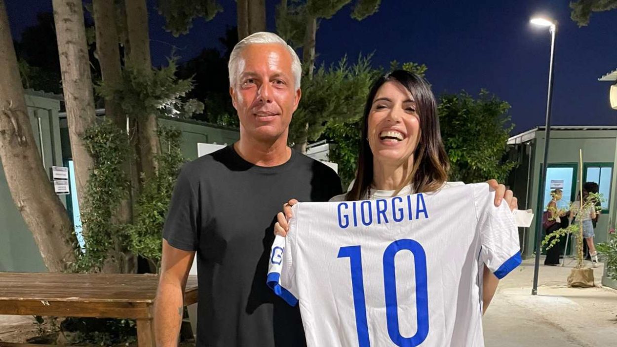 Il presidente Ricci con la cantante Giorgia