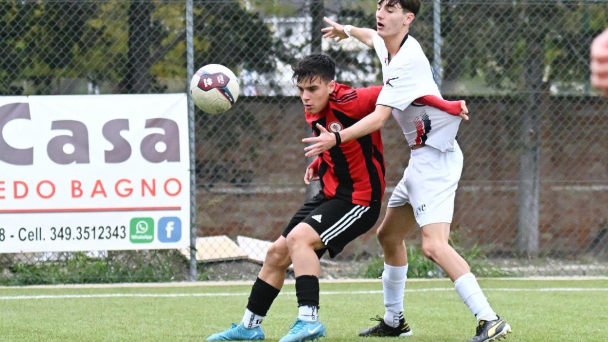 Raffaele Spanò con la maglia del Foggia / www.lacasadic.com