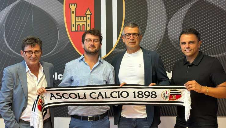 Tomei in conferenza stampa