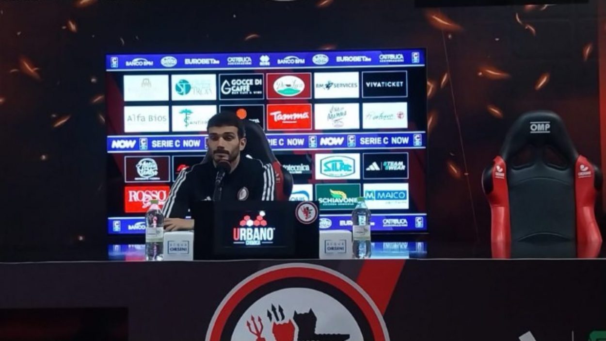 Parodi con la maglia del Foggia - www,lacasadic.com