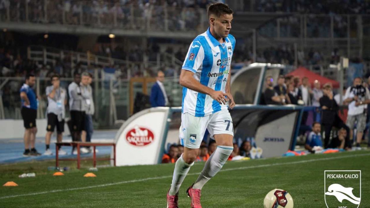 Pierozzi in azione con la maglia del Pescara / Credit: Mucciante-Pescara Calcio