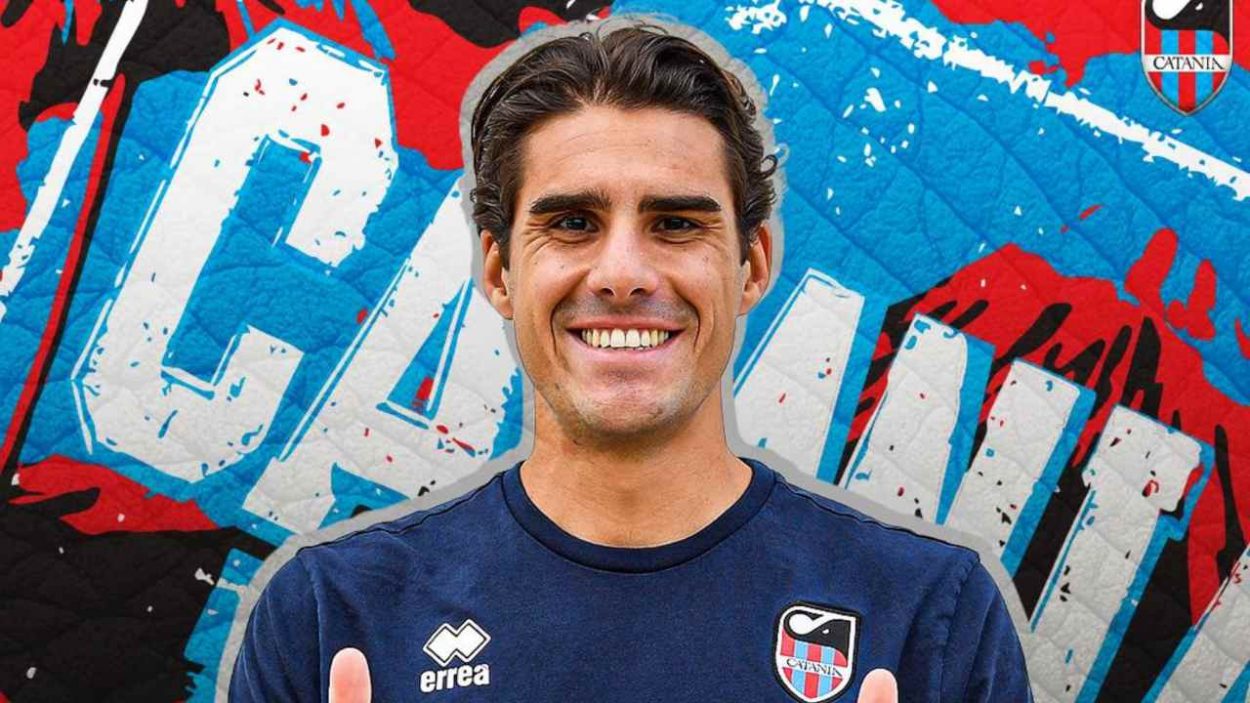 Andrea Corbari con la maglia del Catania (credit: Catania FC) - www.lacasadic.com