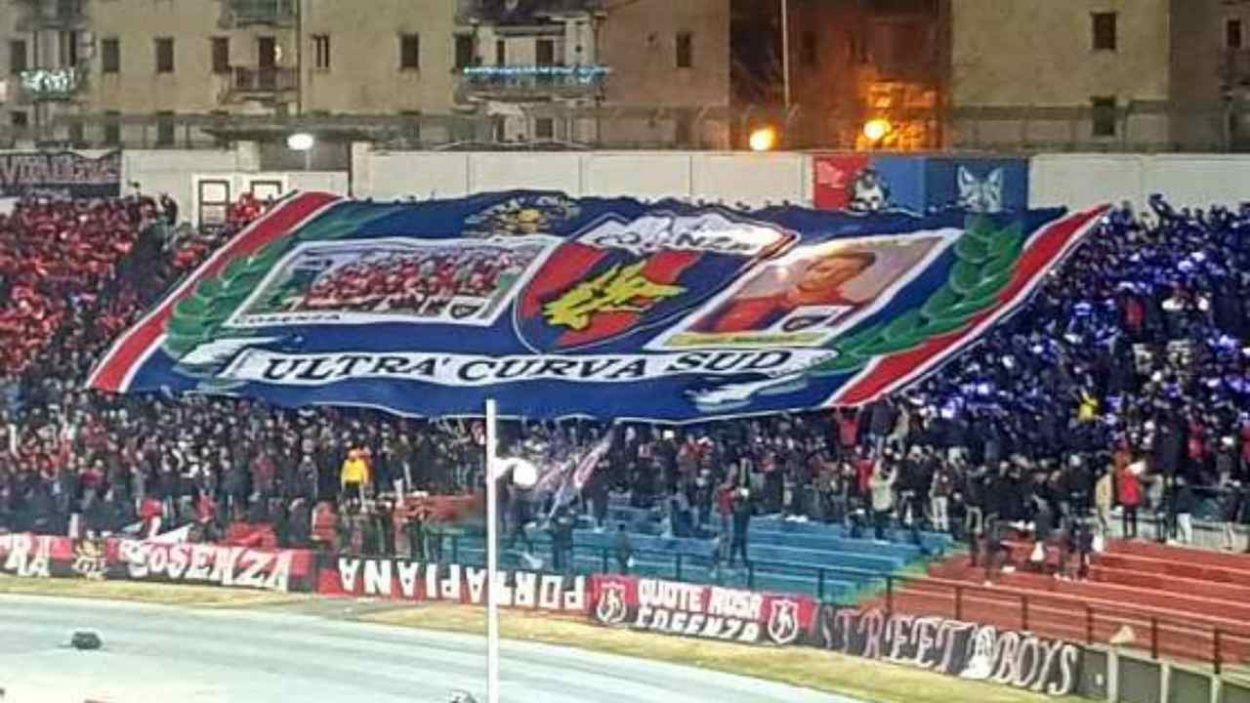 Stadio San Vito-Marulla di Cosenza - www.lacasadic.com