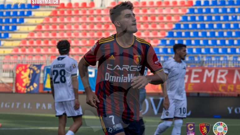 Gennaro Anatriello con la maglia del Potenza (credit: Potenza Calcio) - www.lacasadic.com