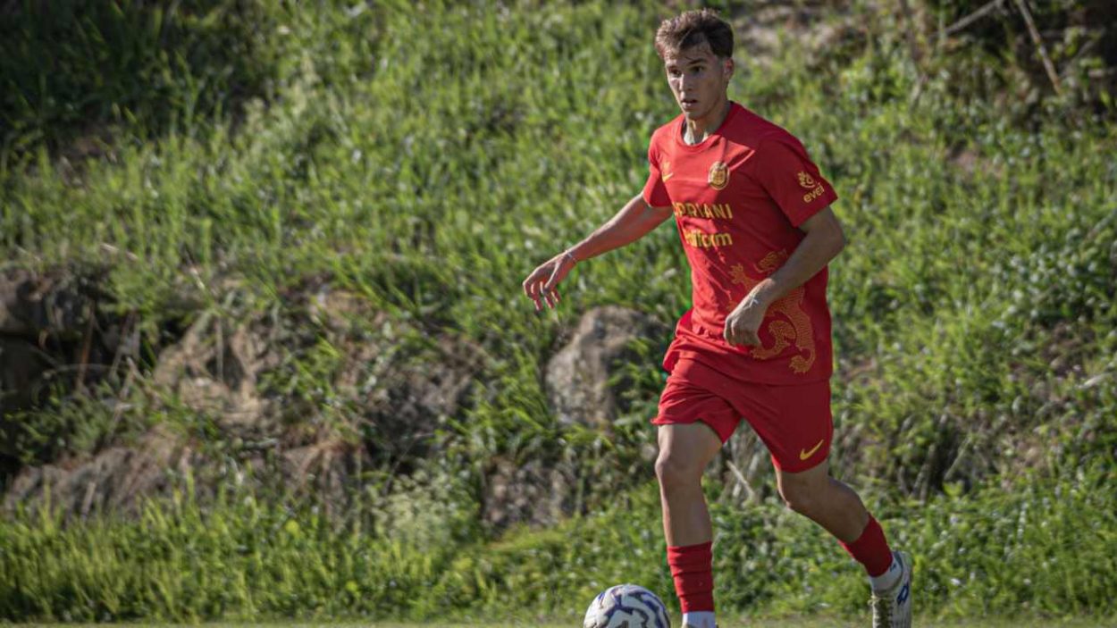 Lorenzo Da Pozzo con la maglia del Ravenna (credit: Ravenna FC) - www.lacasadic.com