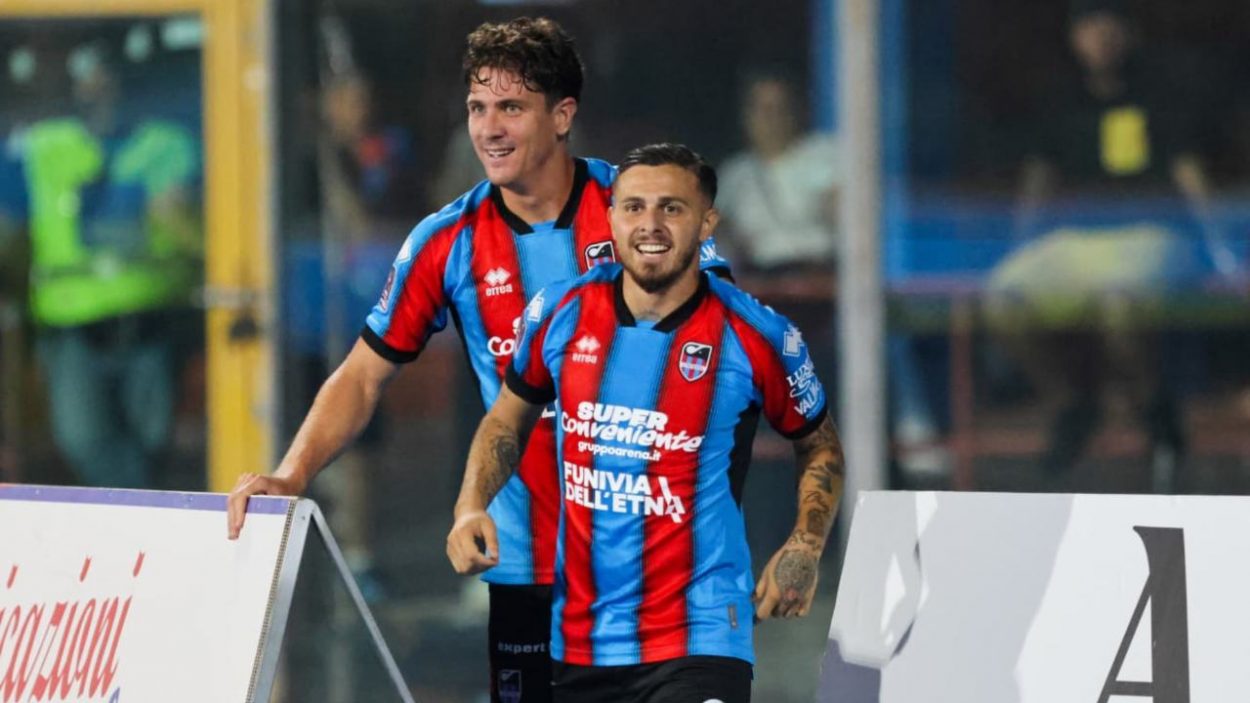 Michele D'Ausilio con la maglia del Catania (credit: Riccardo Caruso) - www.lacasadic.com