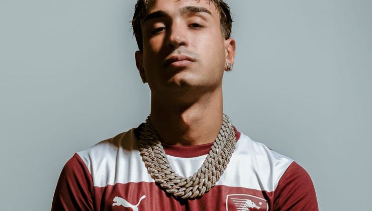 Salernitana home kit Capo Plaza