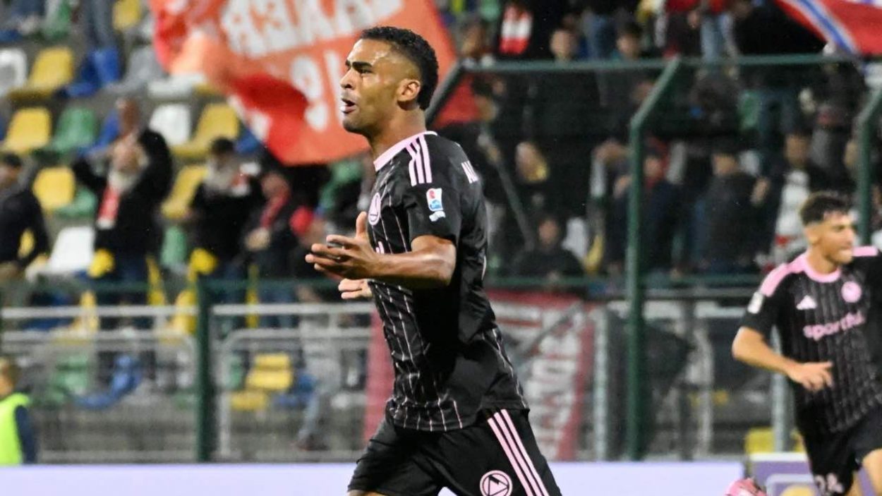 Eduardo Alcides / Credit: Giuseppe De Zanet