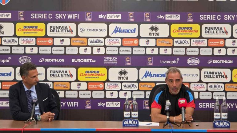 Toscano, allenatore del Catania, in conferenza stampa