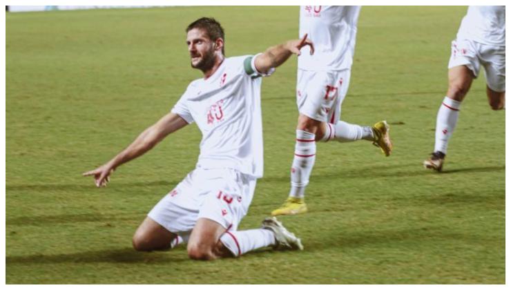Esultanza di Bianchi al gol con la maglia del Padova