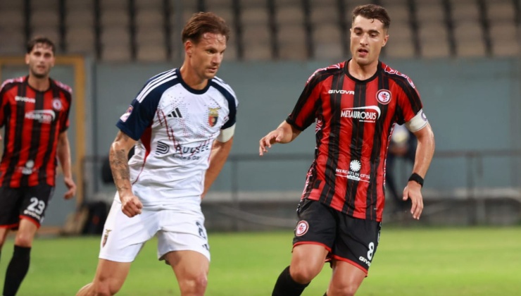 Federico Proia con la maglia della Casertana (credit: Casertana F.C.) - www.lacasadic.com