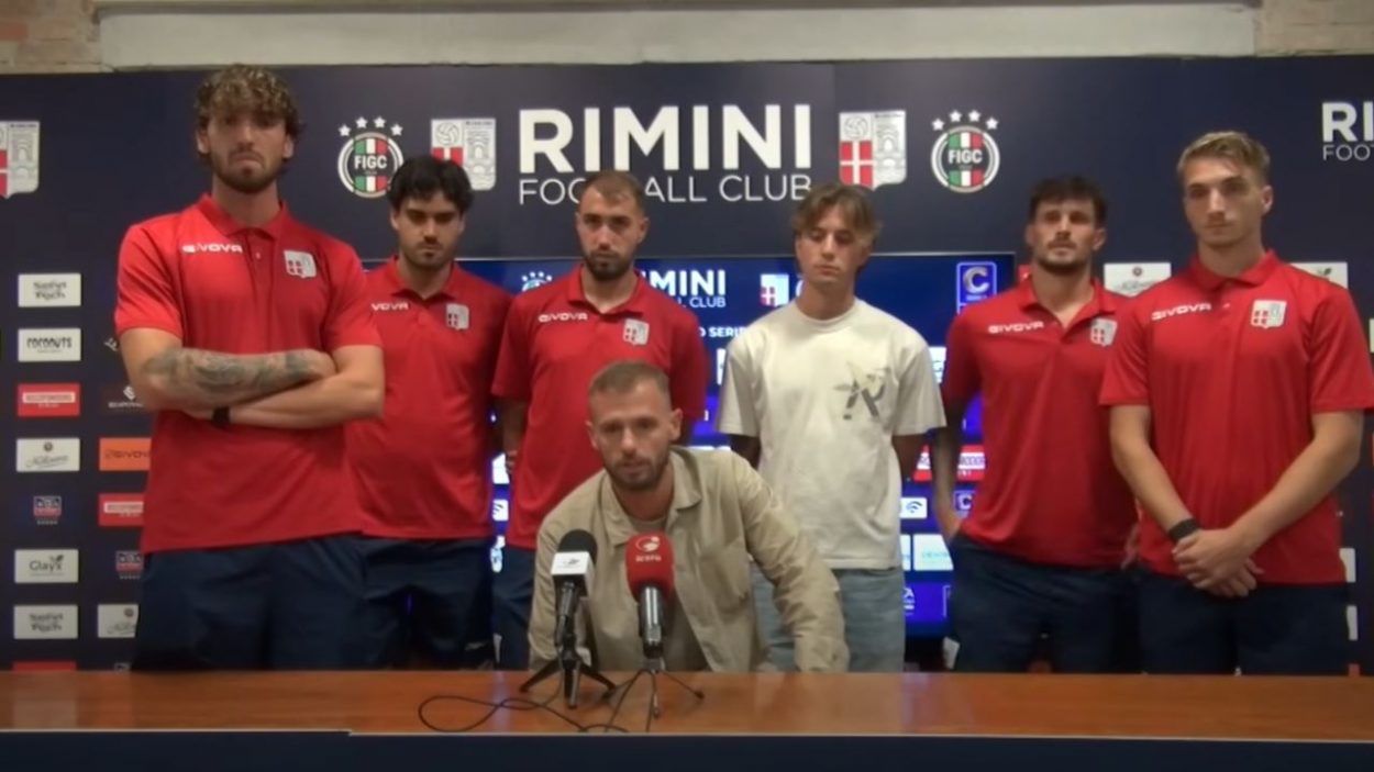 De Vitis e i veterani del Rimini in conferenza stampa - www.lacasadic.com