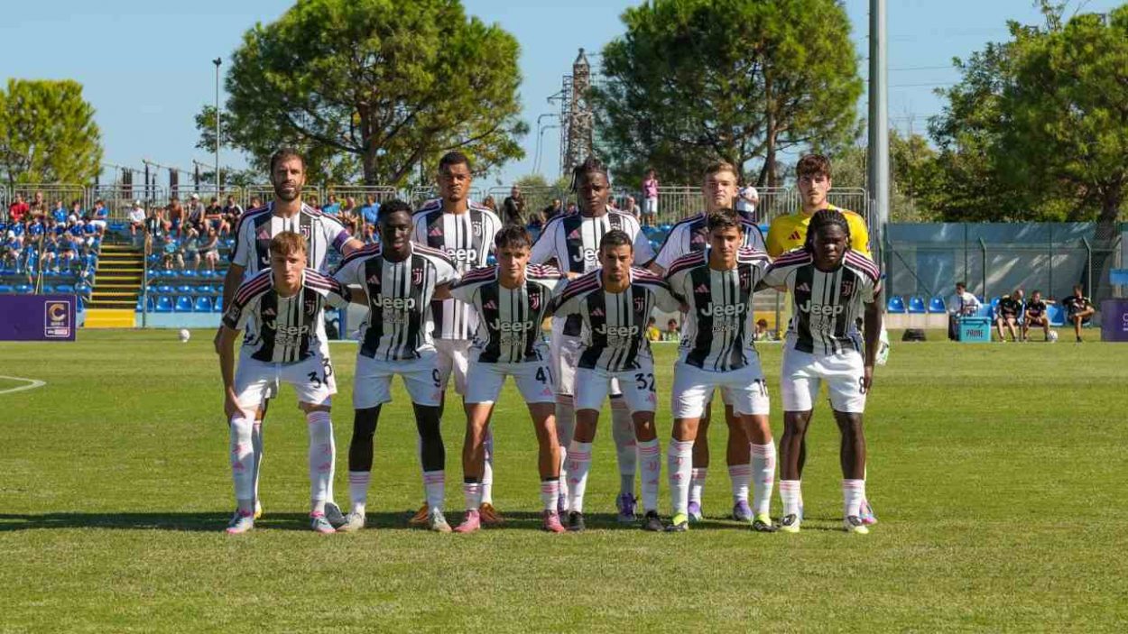 Juventus Next Gen. Credit: IMAGO / www.lacasadic.com
