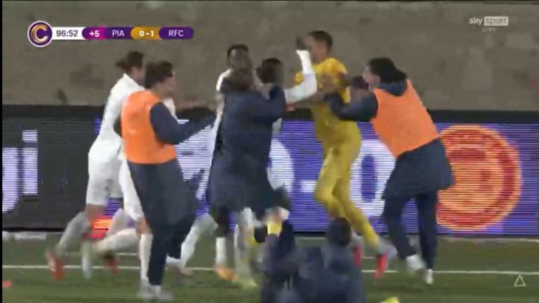 Gol di Okaka in Pianese-Ravenna, screen / www.lacasadic.com