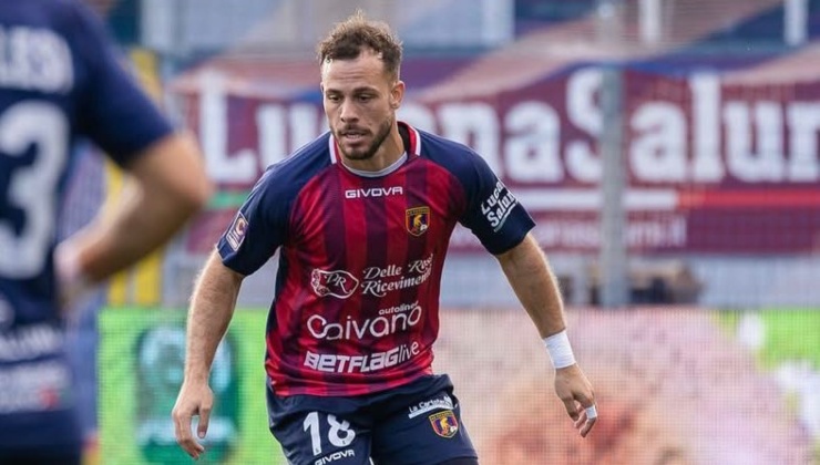 Ruben Garcia in azione con la maglia del Picerno (credit: A.Z. Picerno) - www.lacasadic.com