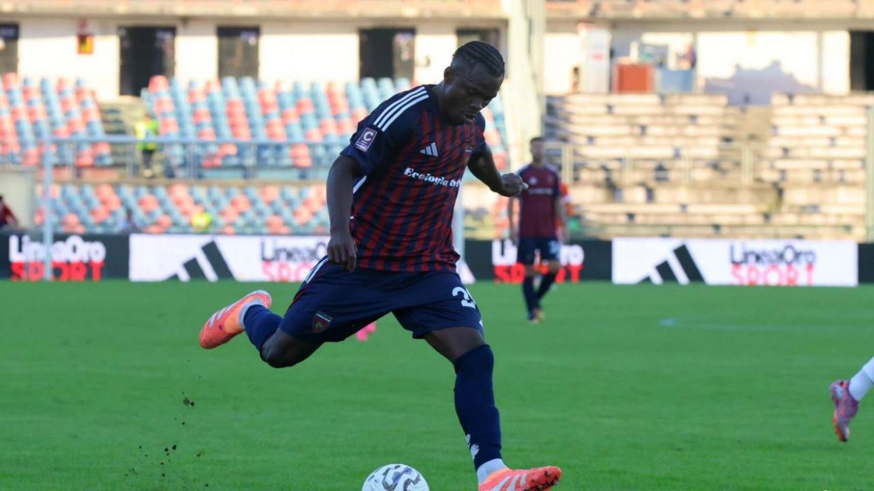 Kouan in azione - credit: Cosenza Calcio - www.lacasadic.com