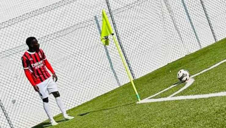 Mouhamed Fall in azione con la maglia del Milan, www.lacasadic.com