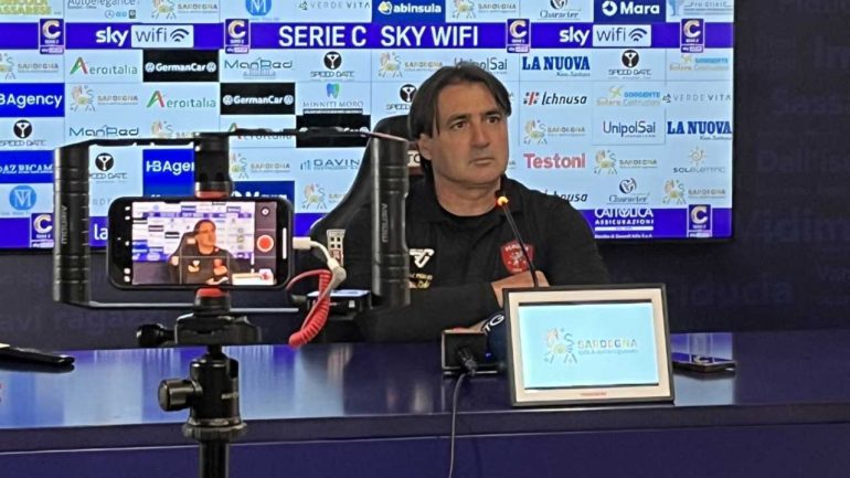 L'allenatore del Perugia Giovanni Tedesco in conferenza stampa, www.lacasadic.com