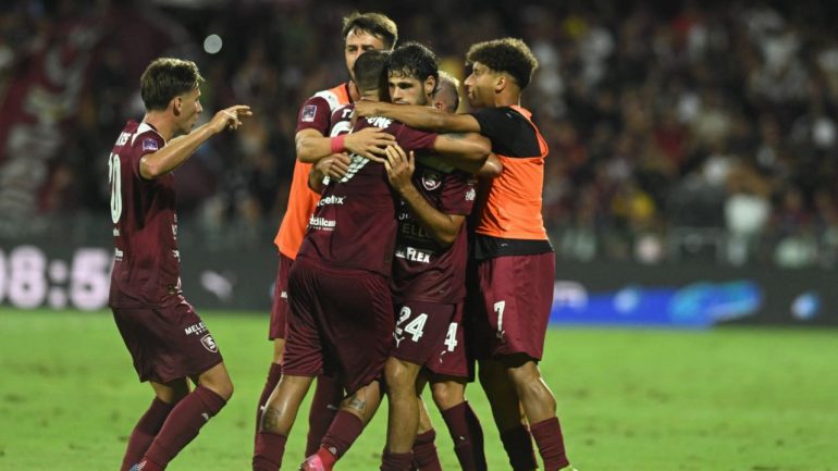 Squadra Salernitana CREDIT IMAGOO www.lacasadic.com