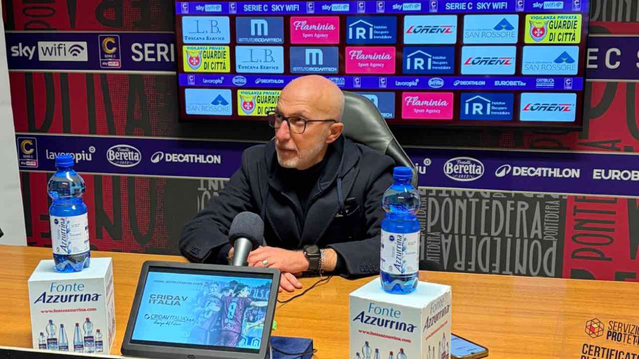 Simone Banchieri in conferenza stampa / www.lacasadic.com