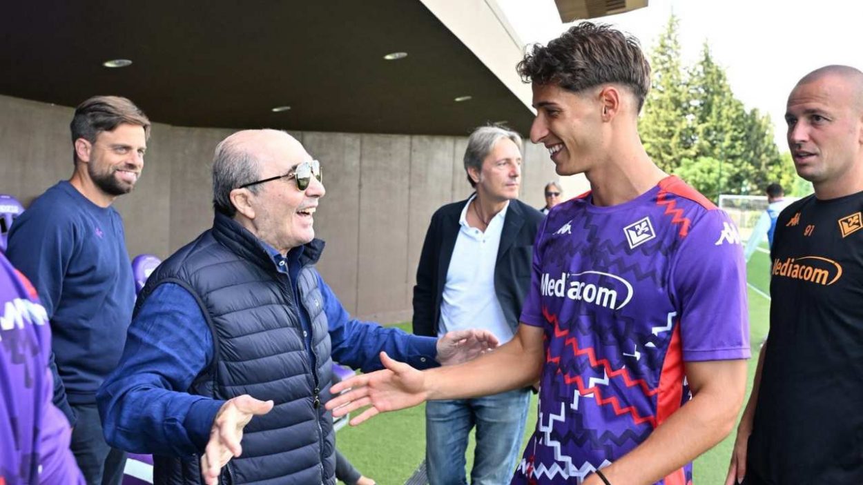 Lorenzo Romani con Rocco Commisso (credit PH_ Calcio Lecco) www.lacasadic.com