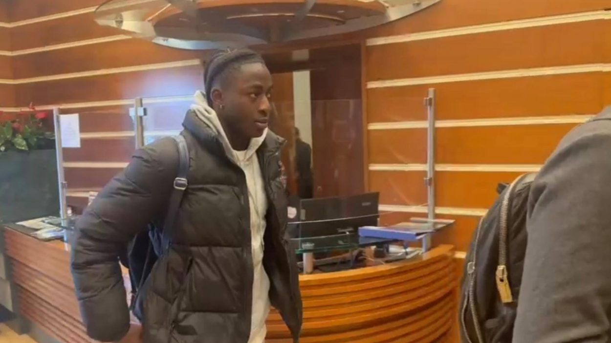 Francesco Beidi Gallea alle visite mediche con il Cagliari - www.lacasadic.com