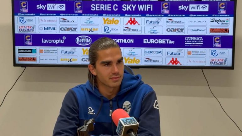 Marco Frigerio in conferenza stampa con il Lecco - www.lacasadic.com