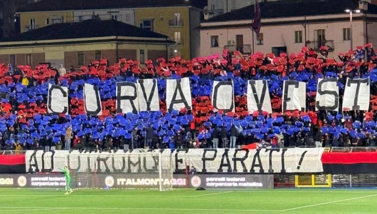 Curva tifosi Potenza, stadio Alfredo Viviani - www.lacasadic.com